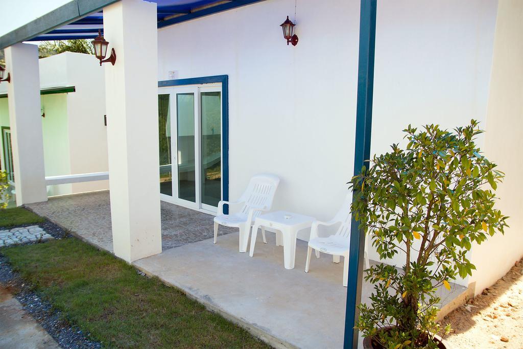 Keereelay Hotel Koh Lanta Exterior photo
